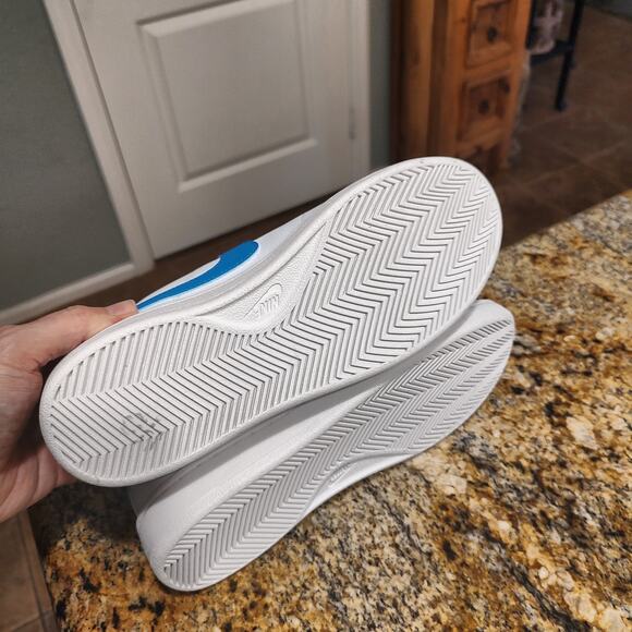 Nike White & Blue Sneakers Mens Size 7 Model CQ9246-106 main image 8